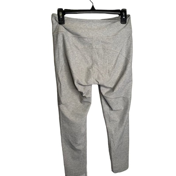 Outdoor Voices Two Toned Legging Size Medium - Picture 3 of 5